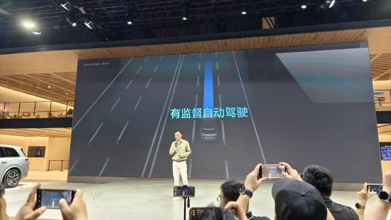 理想汽车官宣：迈入“有监督的自动驾驶”，OTA 6.2正式全量推送 | 直击车展